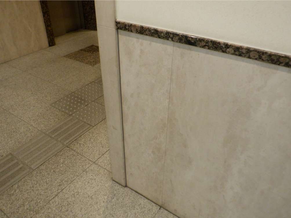 施工例　大理石壁面修繕　完了