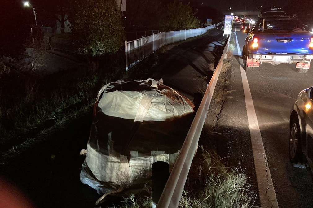 夜間対応（道路落下物回収）